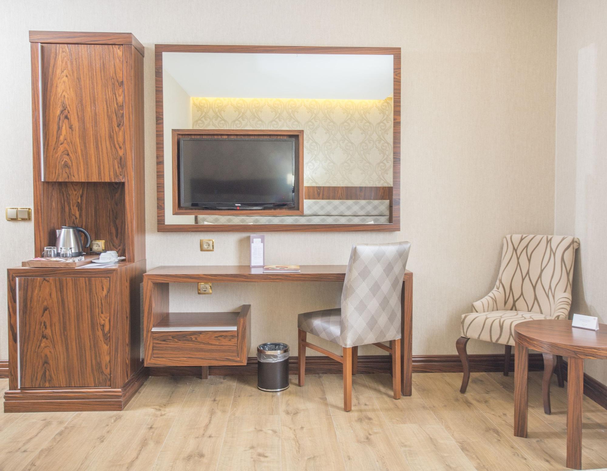 Готель Midmar Deluxe 4*