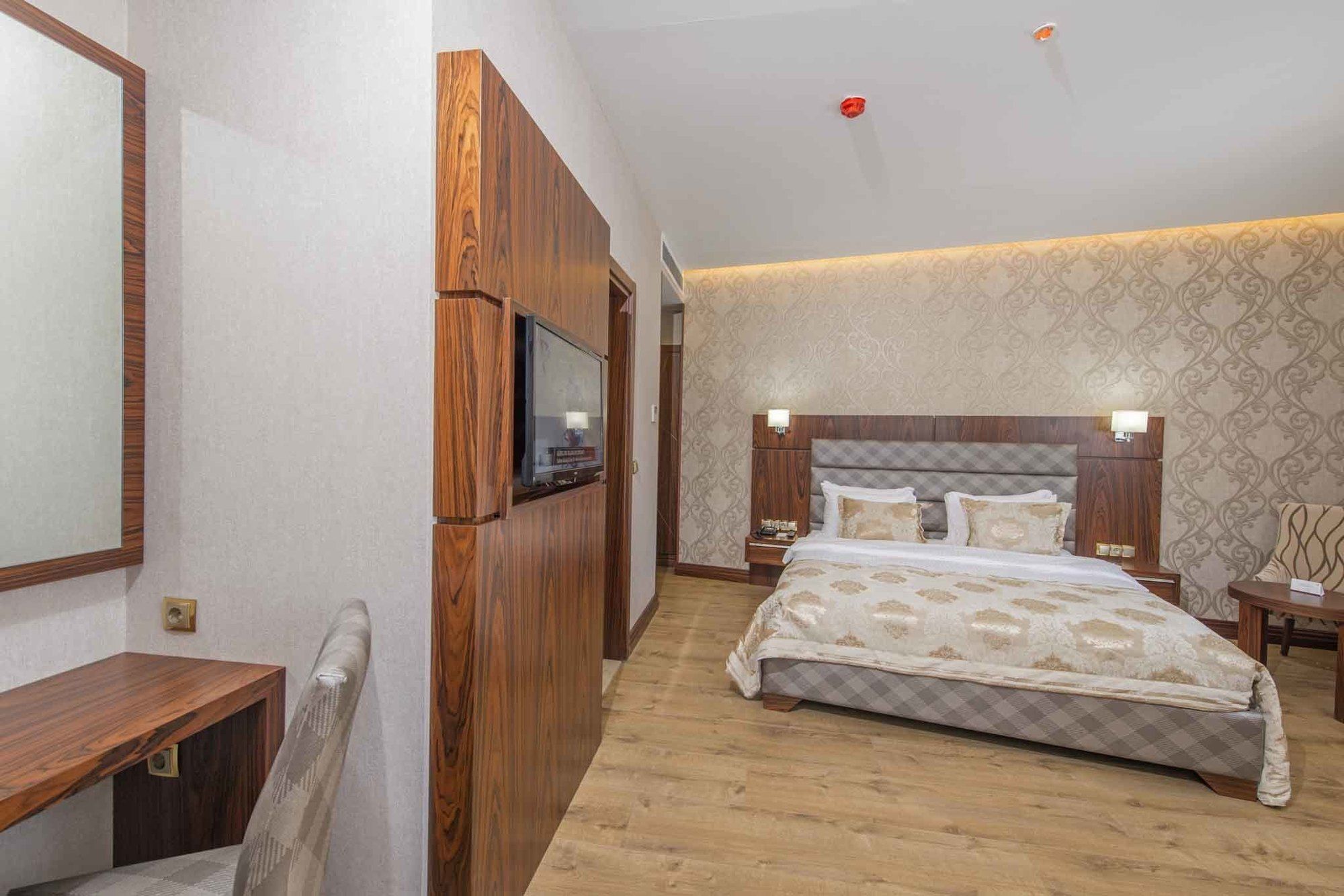 Midmar Hotel